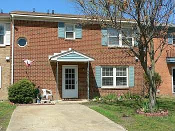 2nd image of 1603 Waxhaws Ln