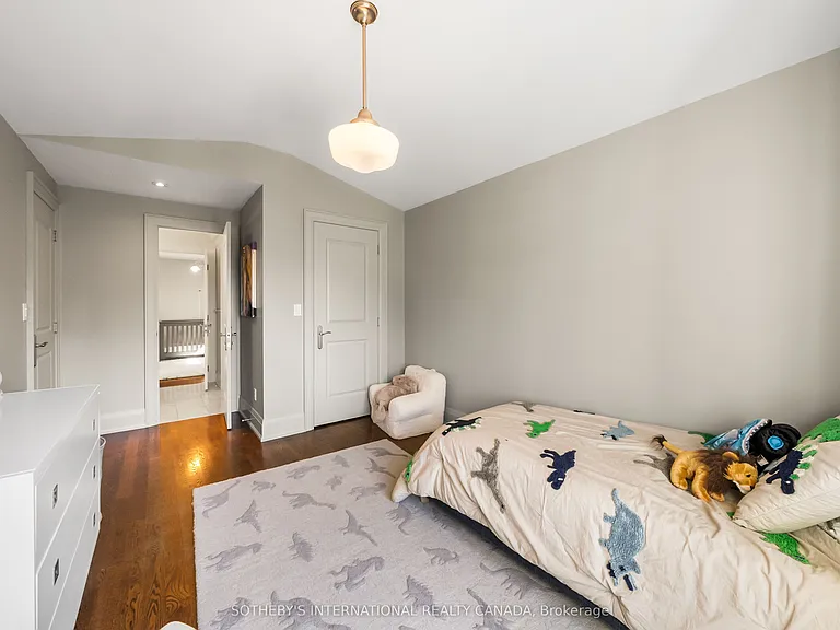 200 Donlea Dr — Photo 30