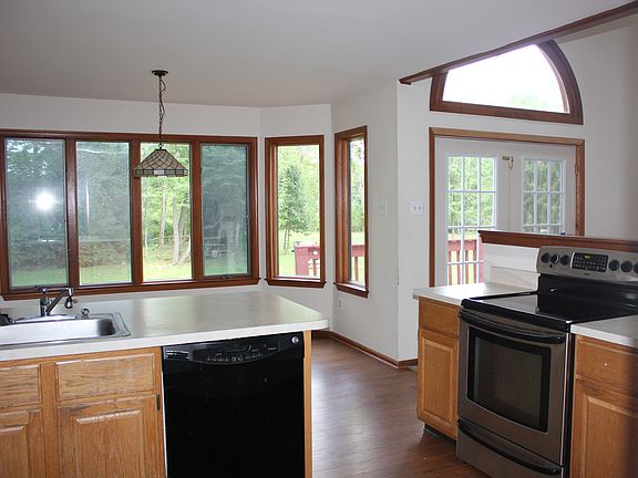 Kitchen with Breakfast nook