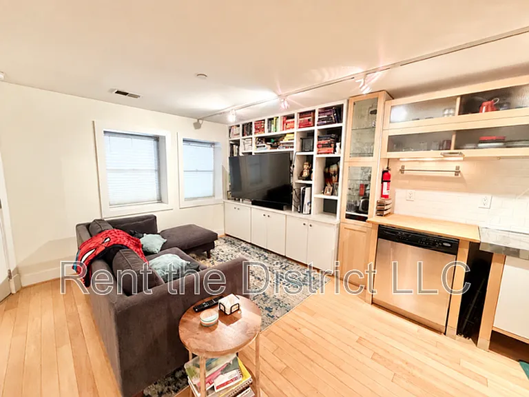 1350 Randolph St NW #1 — Photo 5