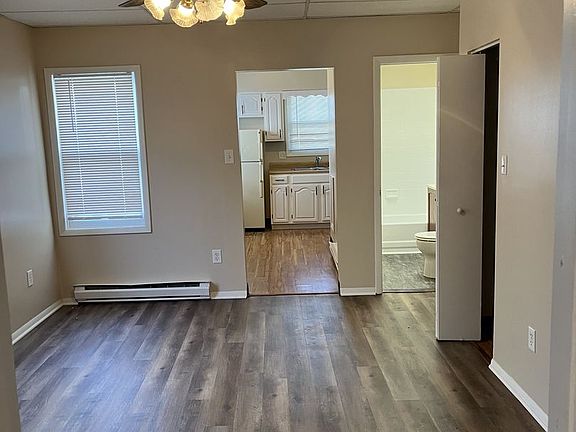 2nd image of 102 N Wood St #108