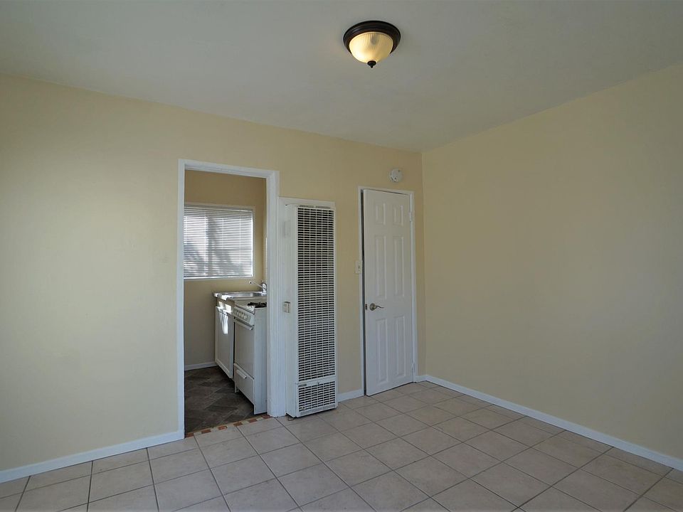 2nd image of 2505 J St APT 11