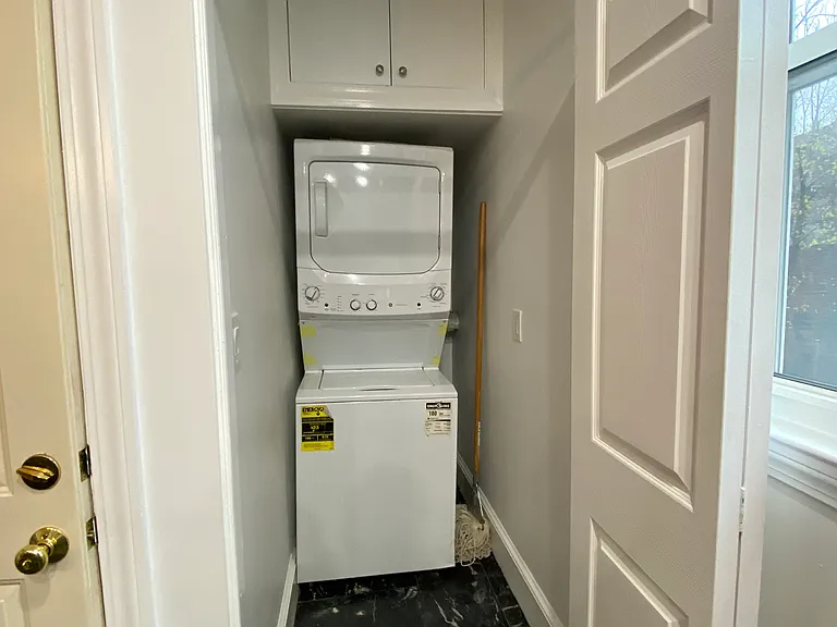 200 Hyde Park Ave #3 — Photo 6