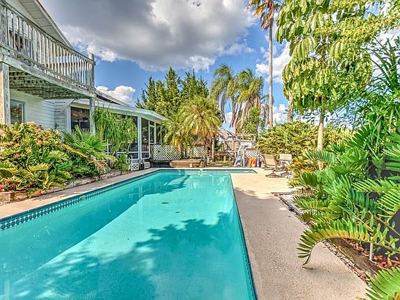 5th image of 6615 Dolphin Cove Dr