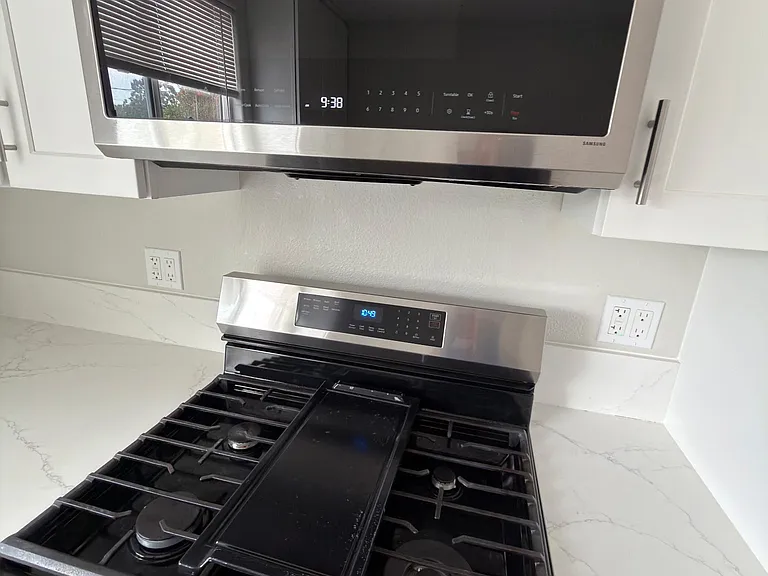4239 W Broadway #A — Photo 12