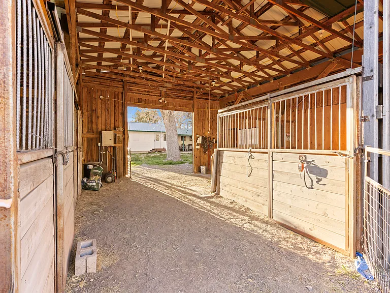 10390 N Highway 38 — Photo 27