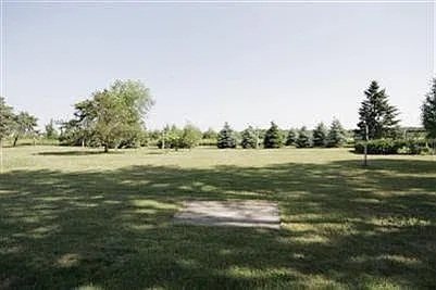 3 bed, 1400 sqft, $1,900 — Photo 3