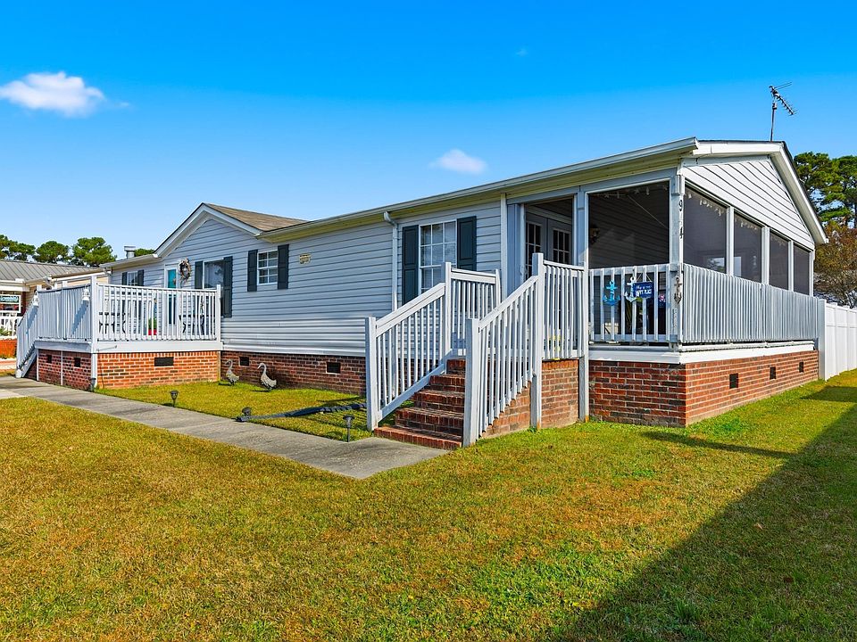 1st image of 3136 Lyndon Dr.