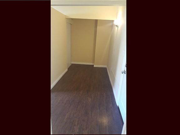 3rd image of 2820 W 8th St APT 8
