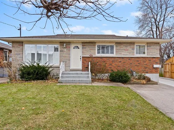 2 Anderson St, Saint Catharines, ON L2M 5C9
