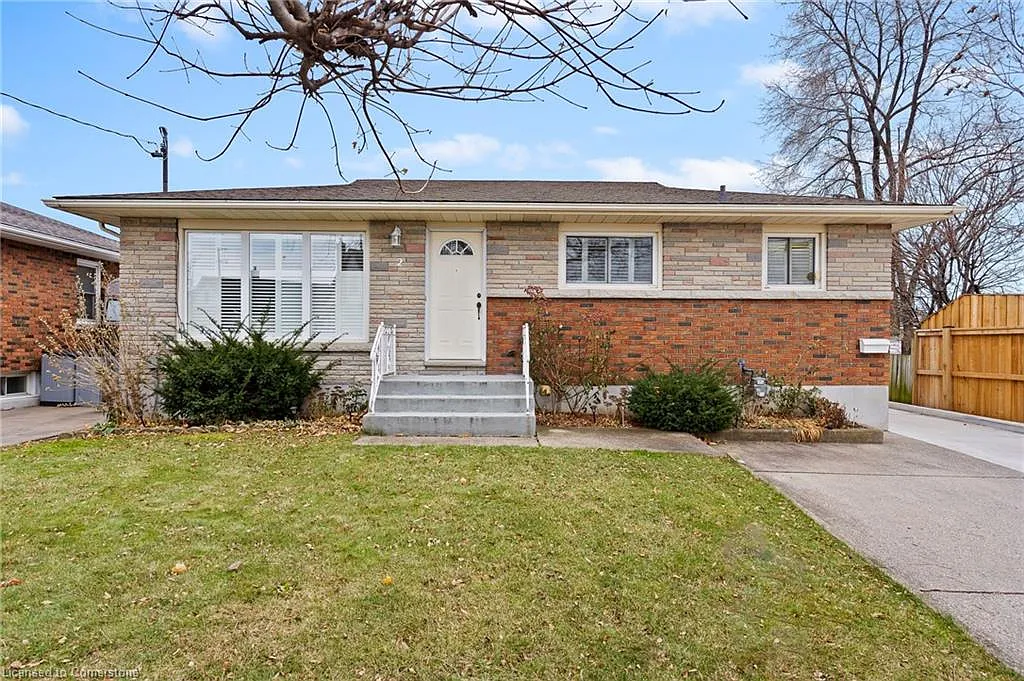 2 Anderson St photo 1