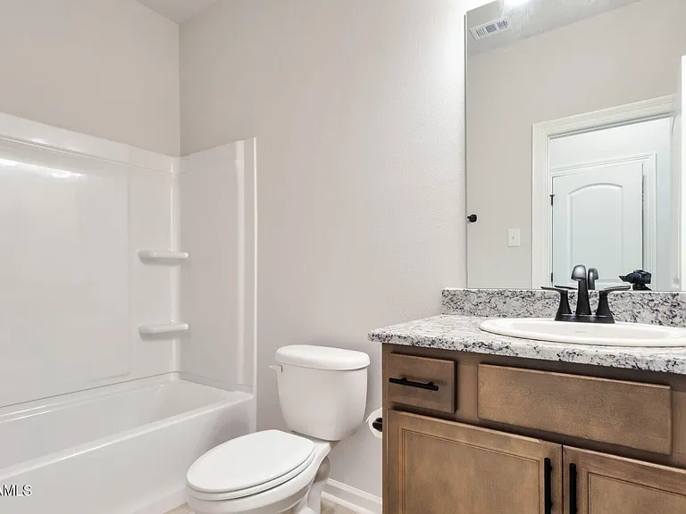 221 Wakely Ct — Photo 11