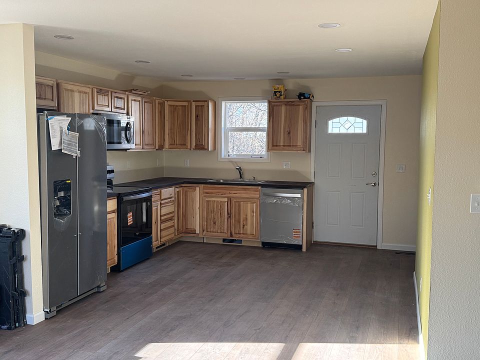 1st image of 1205 E Washington Ave