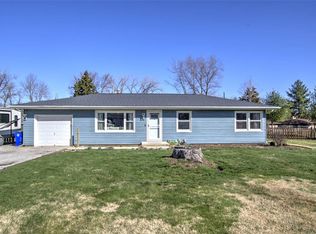 4 Illini Dr, Decatur, IL 62521