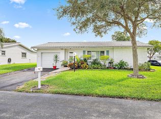 1410 NW 86th Ln, Plantation, FL 33322