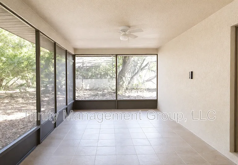 1411 Deborah Dr — Photo 16