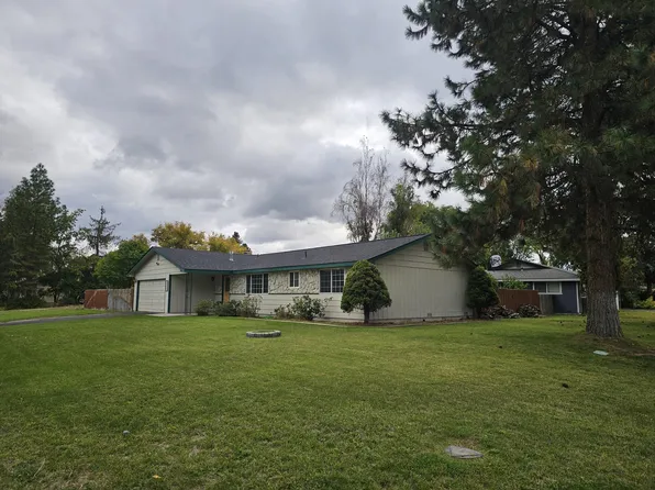 5200 Bartlett Ave, Klamath Falls, OR 97603