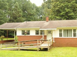 2072 S State Highway 705, Seagrove, NC 27341