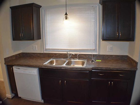 4th image of 20008 Country Club Dr