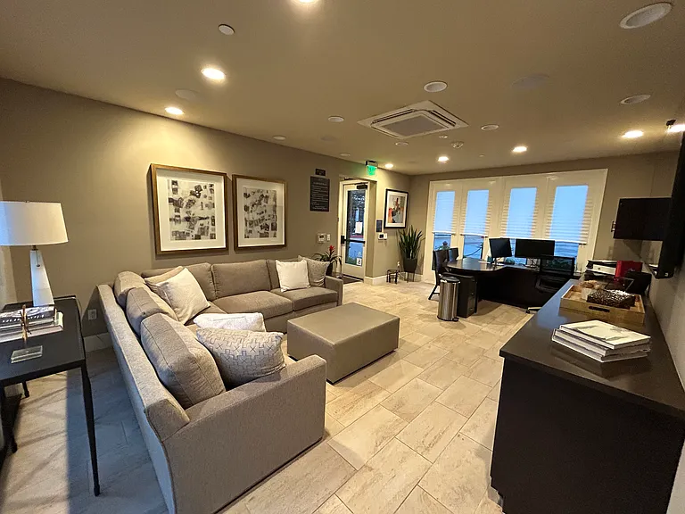 23500 Park Sorrento #C33 — Photo 44