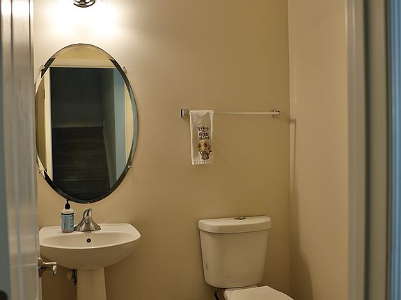 4th image of 353 Belt Pl Unit 39