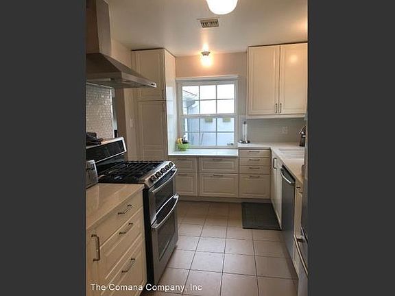 4th image of 4494 Alamo Dr