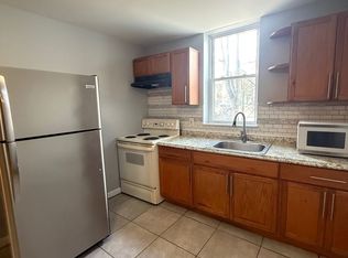40 Lander St APT 2, Newburgh, NY 12550