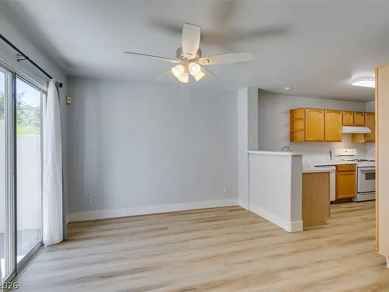 199 Oro Canyon St — Photo 11