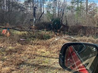 8600 Hobbs Mill Rd, Wilsons, VA 23894