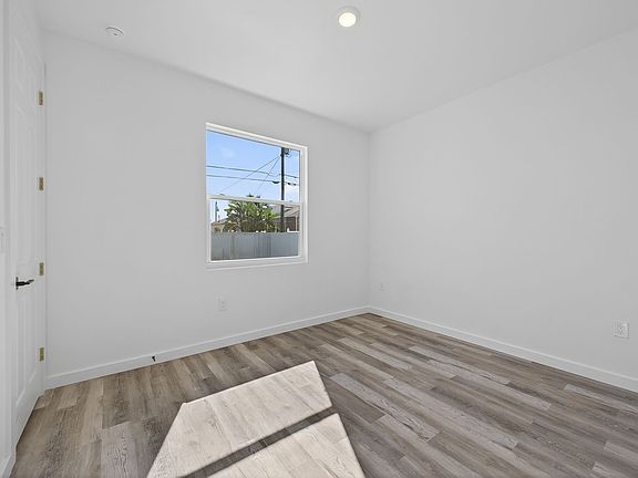 3rd image of 1309 NW 4th St