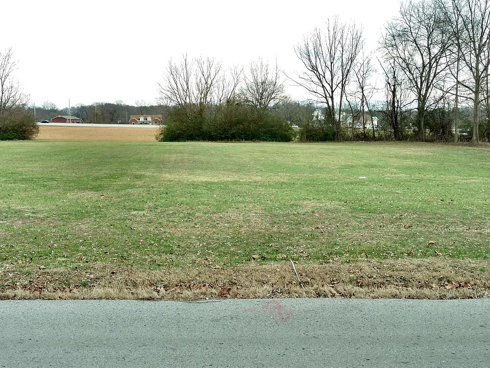 2nd image of 176 Walker St