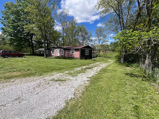 3369 W County Road 450 N — Photo 2