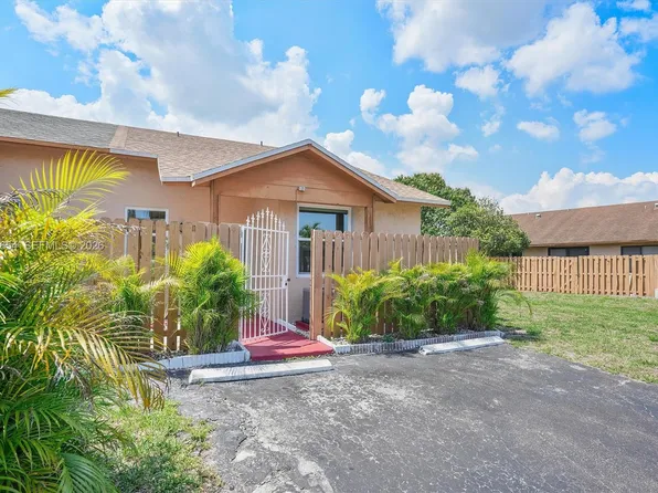 6723 NW 188th Ter, Hialeah, FL 33015