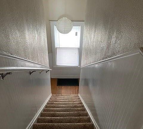 3rd image of 950 W 42nd St Floor 2