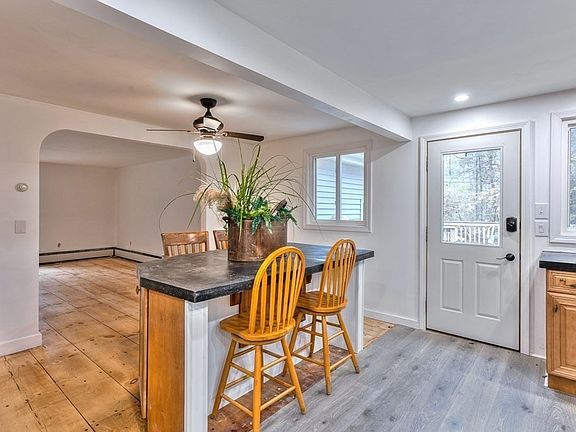 5th image of 238 Keene St