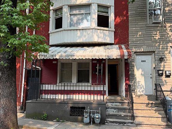 3rd image of 217 S 4th St #2