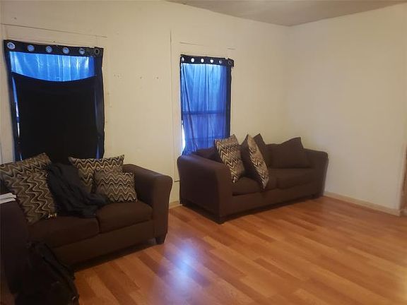 4th image of 2606 Marburg St