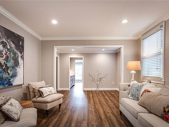 5th image of 515 Woodland Dr
