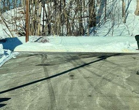 4th image of 28 Carpenter St