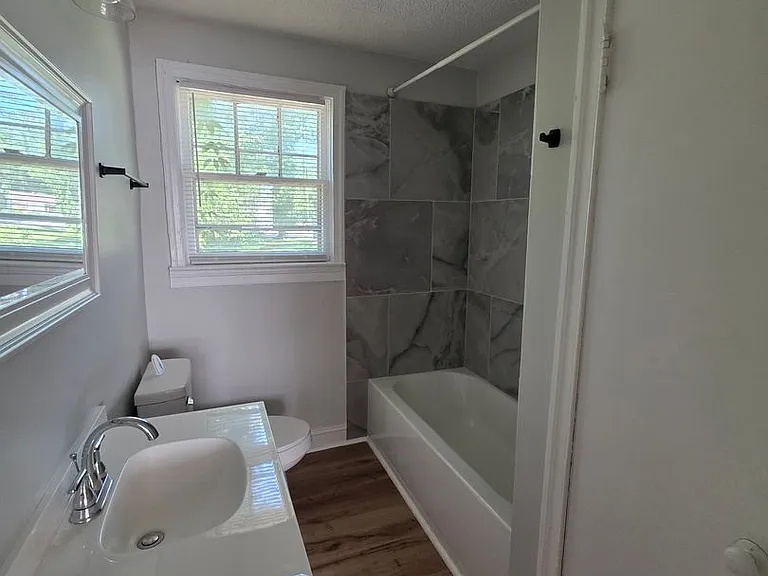 3015 English Ave — Photo 9