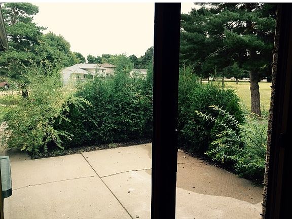 sliding doors to back patio