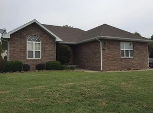 1335 E Locust St, Bolivar, MO 65613