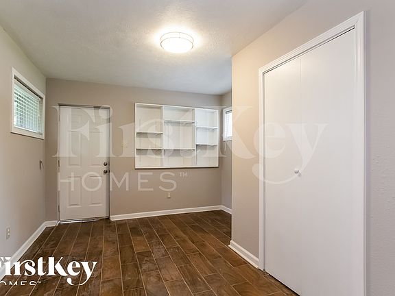 4th image of 2505 Texas Ave
