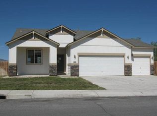 1439 Jennys Ln, Fernley, NV 89408