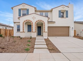 552 Laurel Crest Ave, Madera, CA 93636