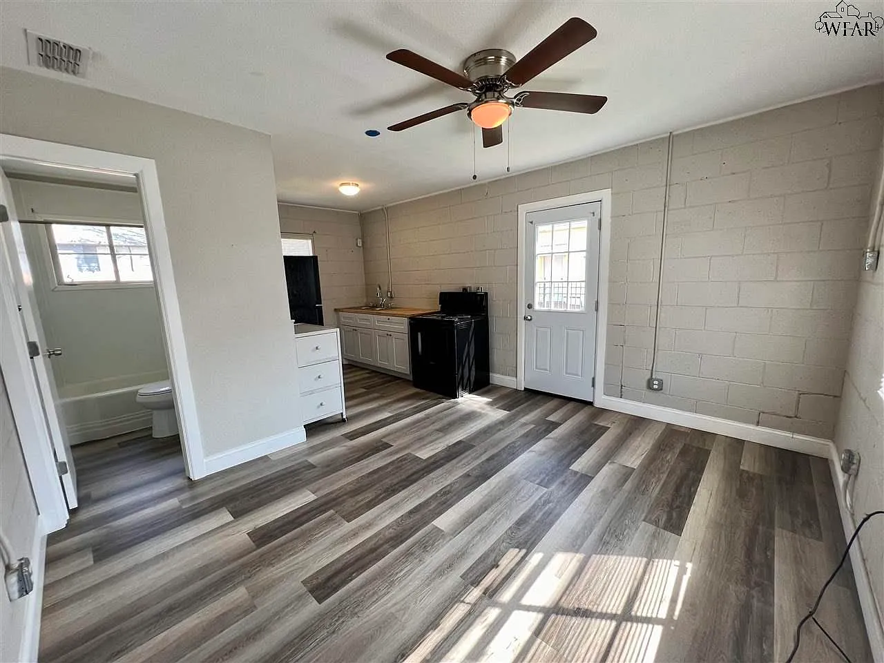 1 bed, 1.0 bath, 520 sqft, $695 — Photo 2
