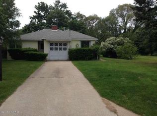 755 Churchill Dr, Norton Shores, MI 49441