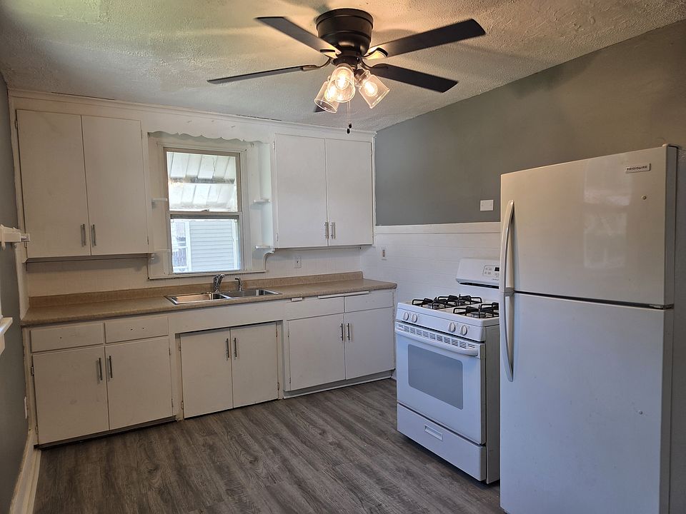 1st image of 2118 W Clarke Ave #2