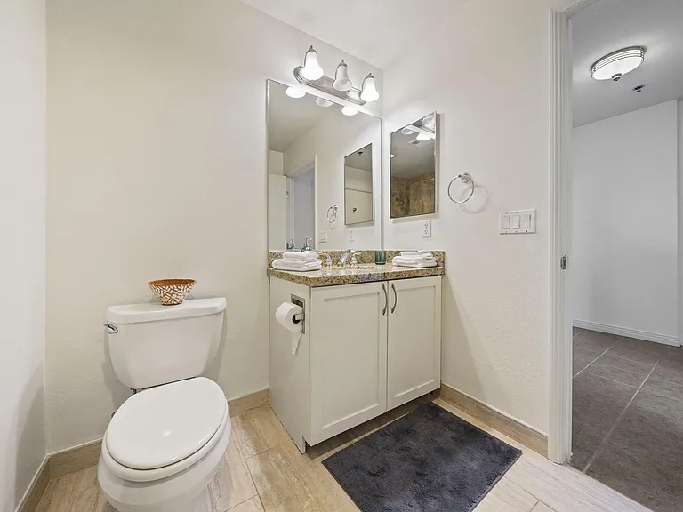 427 9th Ave #1209 — Photo 7