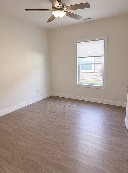 21 Longbranch Dr — Photo 3